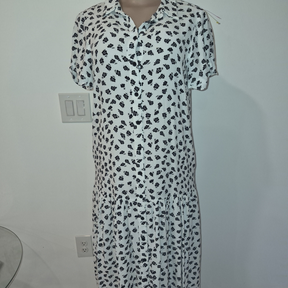 Black and White Patterned Women's Dress